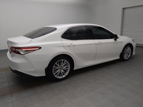 Used 2018 Toyota Camry XLE FWD image 10