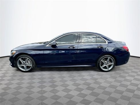 Used 2018 Mercedes-Benz C 300 4MATIC Sedan image 4
