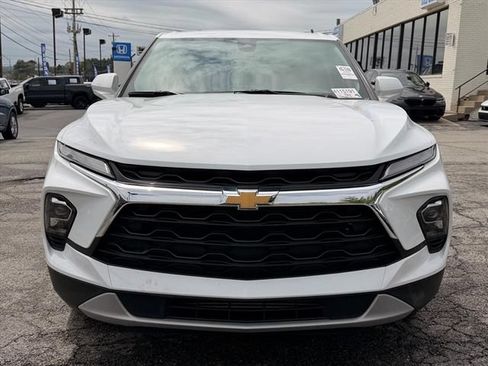 Used 2025 Chevrolet Blazer LT AWD/4WD image 10