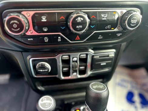 Used 2021 Jeep Wrangler Unlimited Sahara image 15