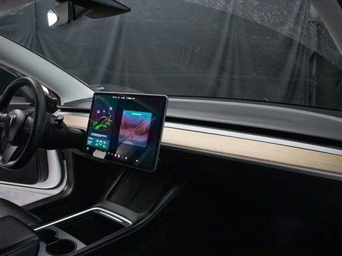 Used 2021 Tesla Model 3 Long Range image 15