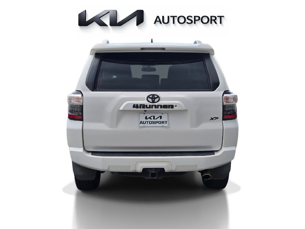 Used 2018 Toyota 4Runner SR5 Premium AWD/4WD image 9