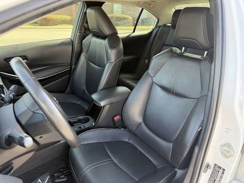 Used 2023 Toyota Corolla XLE image 11