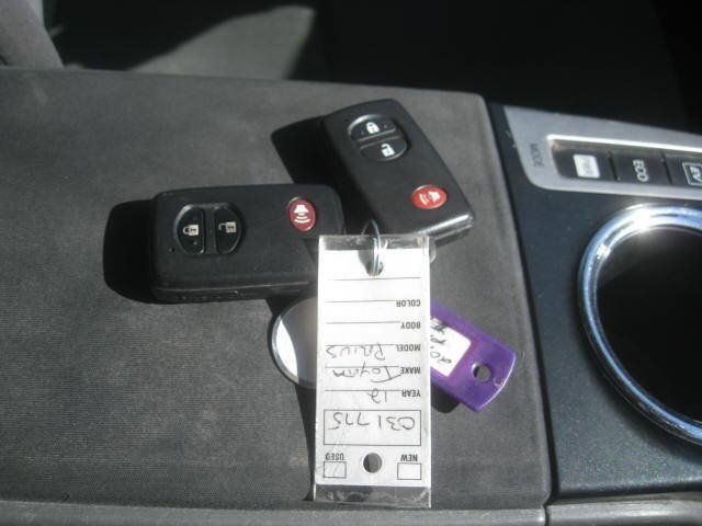 Used 2012 Toyota Prius V Three FWD image 22