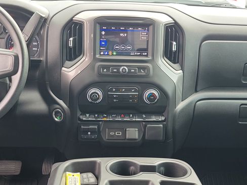 Used 2025 Chevrolet Silverado 2500 Custom w/ Custom Value Package AWD/4WD image 19