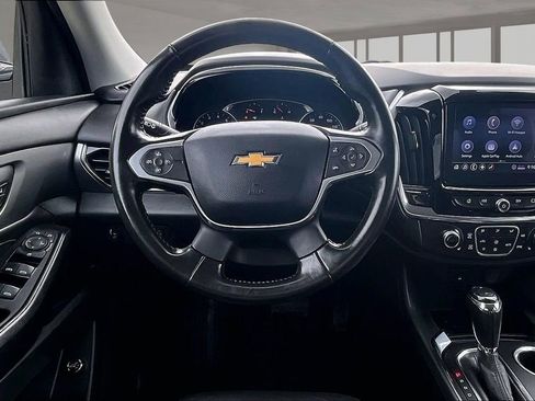 Used 2020 Chevrolet Traverse LT w/ LPO, Blackout Package AWD/4WD image 6
