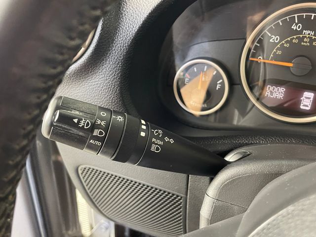 Used 2017 Jeep Wrangler Unlimited Sahara AWD/4WD image 13
