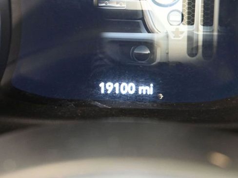 Used 2022 Jeep Gladiator Overland image 29