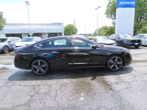 Certified 2023 Honda Accord Sport image 3