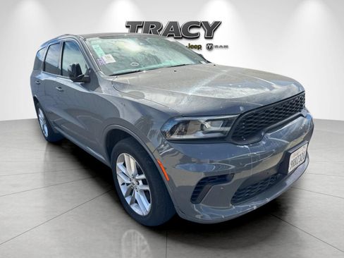 Used 2025 Dodge Durango GT AWD/4WD image 2