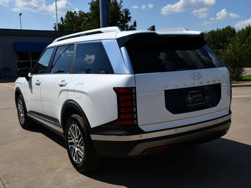 Used 2026 Hyundai Palisade SEL FWD image 5