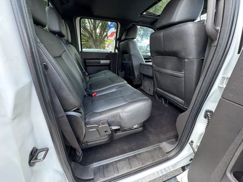 Used 2011 Ford F250 Lariat w/ Lariat Ultimate Pkg AWD/4WD image 20