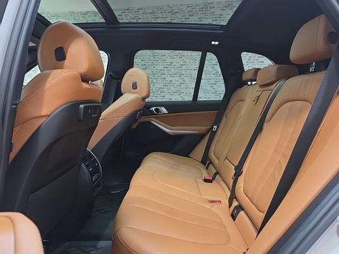 Used 2022 BMW X5 xDrive45e image 14