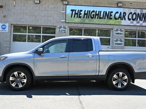 Used 2018 Honda Ridgeline RTL image 2