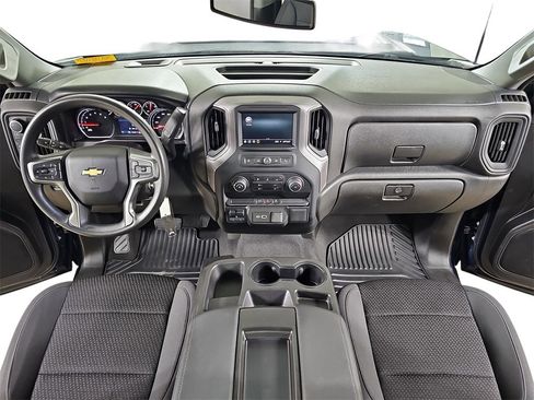 Certified 2022 Chevrolet Silverado 2500 Custom w/ Custom Value Package image 11