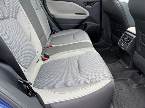 New 2026 Subaru Forester Premium AWD/4WD image 31