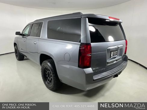 Used 2020 Chevrolet Suburban LT w/ Max Trailering Package RWD image 8