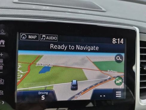 Used 2017 Honda Pilot Touring image 13