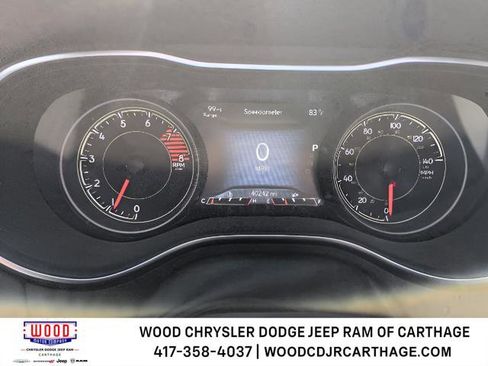 Used 2022 Jeep Cherokee Latitude Lux AWD/4WD image 11