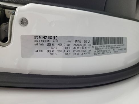 Used 2018 Chrysler Pacifica Touring Plus w/ S Appearance Package image 33