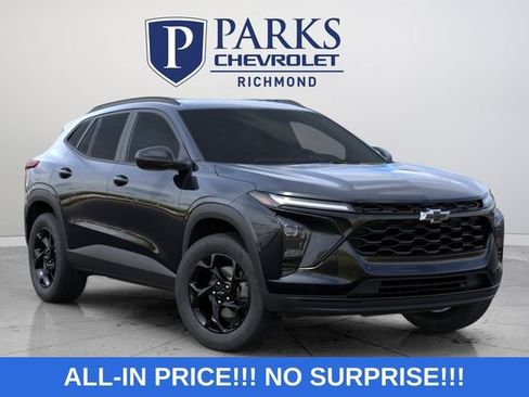 New 2026 Chevrolet Trax LT w/ Driver Confidence Package FWD image 2