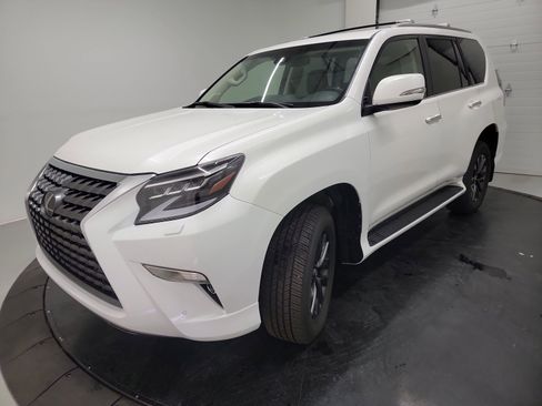 Used 2020 Lexus GX 460 Premium w/ Premium Package AWD/4WD image 3