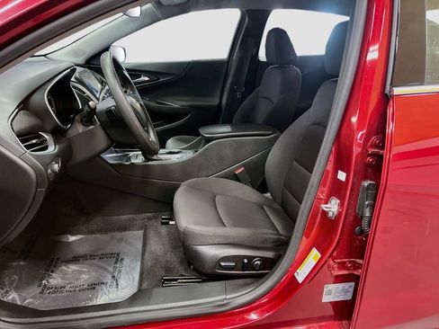 Used 2024 Chevrolet Malibu LT w/ LPO, Floor Liner Package FWD image 20