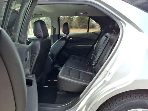 Used 2021 Chevrolet Equinox Premier AWD/4WD image 11