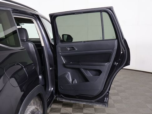 Used 2021 Volkswagen Atlas SE w/ Panoramic Sunroof Package AWD/4WD image 21