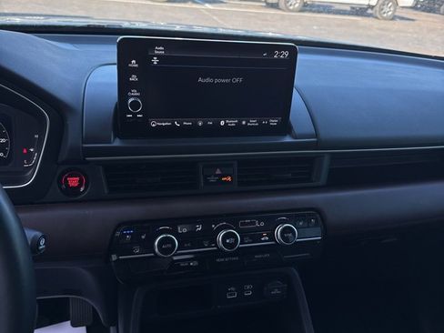 Used 2024 Honda Pilot Elite image 5