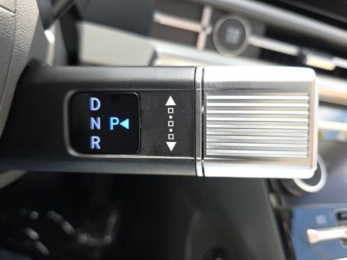 Certified 2025 Hyundai Santa Fe SEL FWD image 13