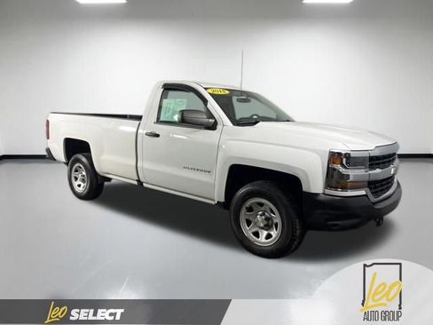 Used 2018 Chevrolet Silverado 1500 W/T RWD image 8