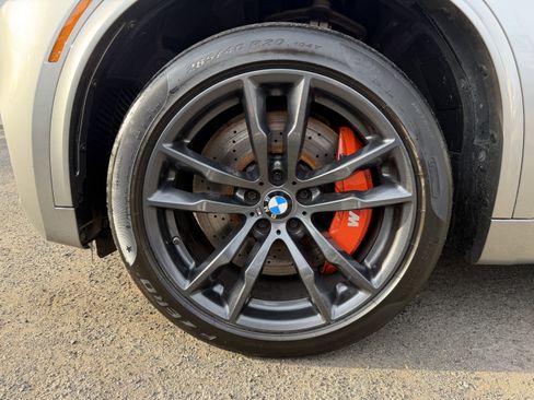 Used 2017 BMW X5 M image 19