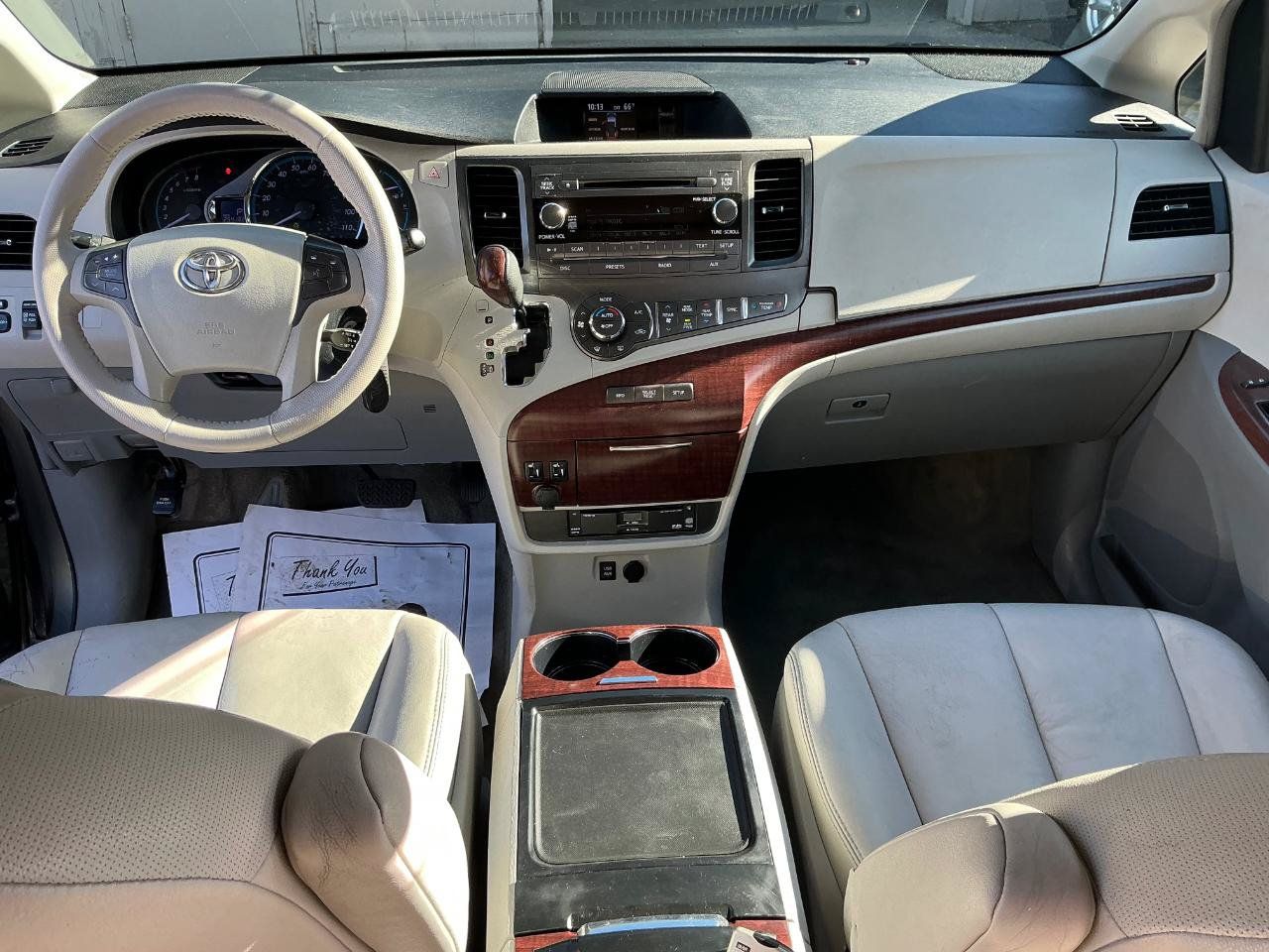 Used 2012 Toyota Sienna AWD image 17