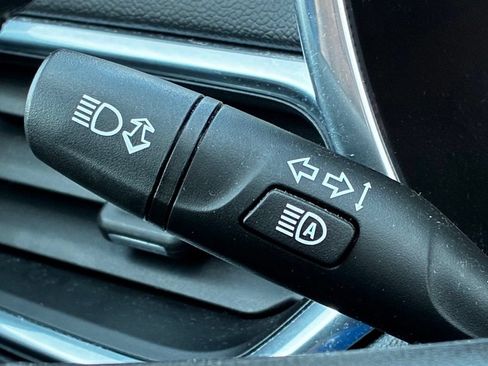 Used 2021 Chevrolet Equinox LT AWD/4WD image 14