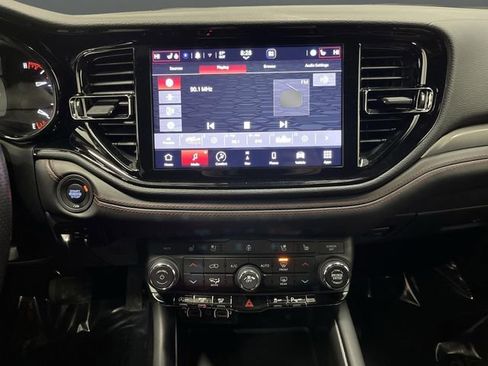 Used 2024 Dodge Durango GT image 9