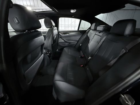 Used 2023 BMW 540i xDrive w/ M Sport Package image 23