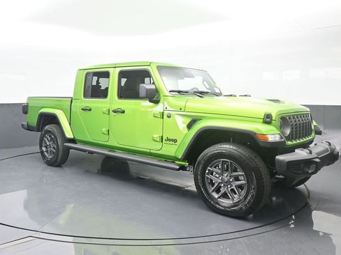New 2026 Jeep Gladiator Sport image 8