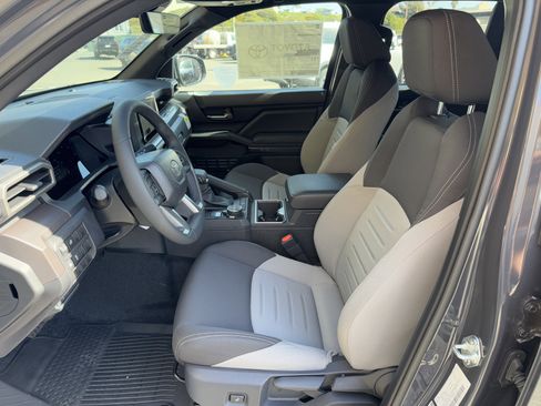 New 2025 Toyota Tacoma TRD Off-Road image 2