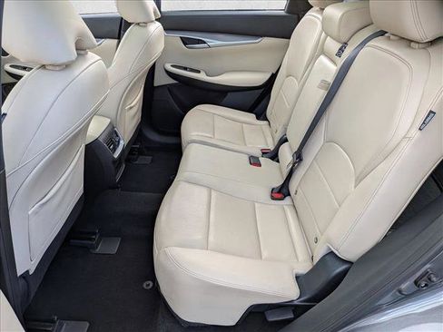 Used 2022 INFINITI QX50 Luxe image 19