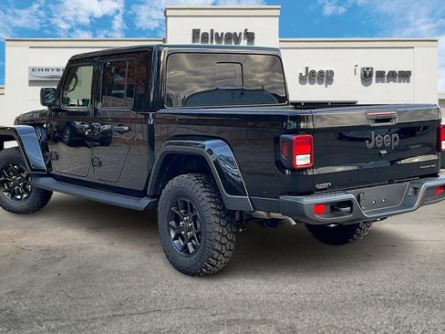 New 2025 Jeep Gladiator High Tide image 3