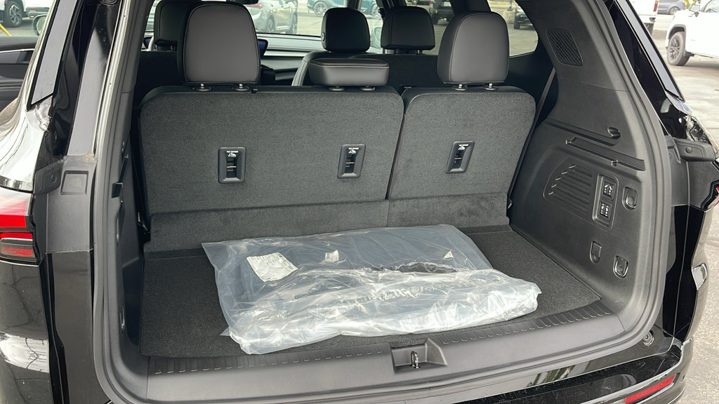 New 2026 Buick Enclave Sport Touring w/ Power Package FWD image 29