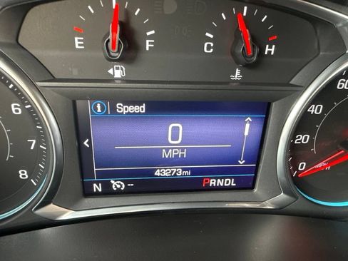 Used 2019 Chevrolet Equinox LT FWD image 27
