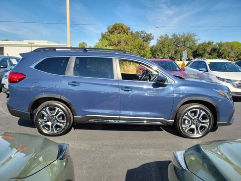 Certified 2025 Subaru Ascent Limited image 7
