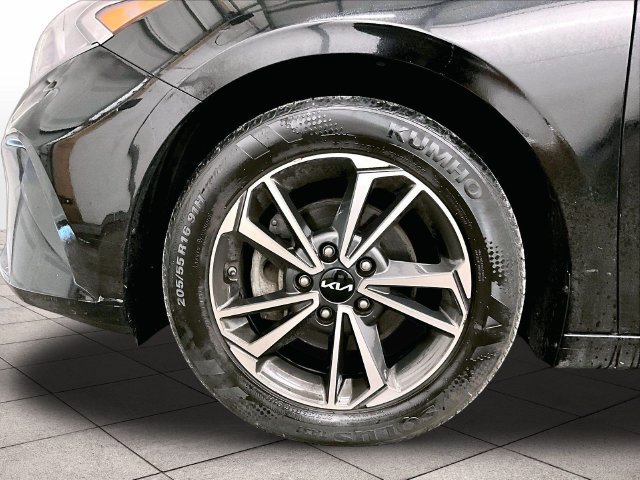 Used 2022 Kia Forte LXS FWD image 8