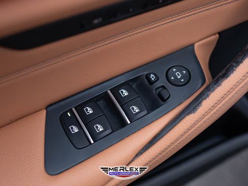 Used 2019 BMW 530i SPORT LINE w/ Convenience Package image 41