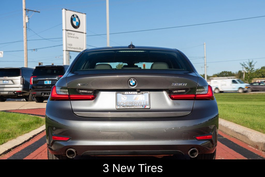 Used 2019 BMW 330i xDrive Sedan w/ Convenience Package AWD/4WD image 4