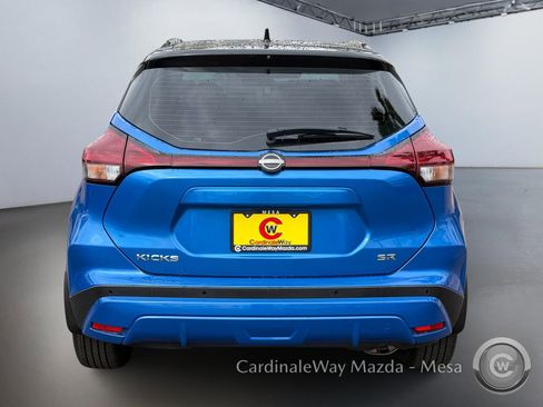 Used 2023 Nissan Kicks SR w/ SR Premium Package image 7