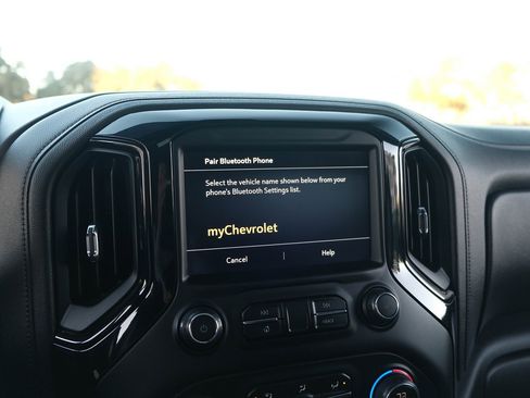 Used 2020 Chevrolet Silverado 2500 LTZ w/ LTZ Premium Package image 33