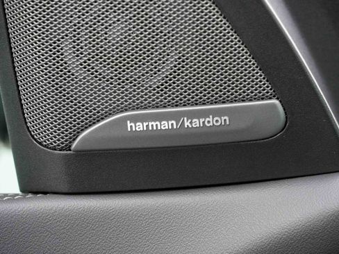 Certified 2025 BMW X5 xDrive40i w/ Premium Package image 17